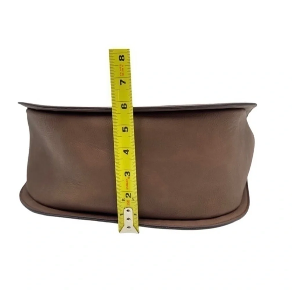 Universal Thread Halfmoon Cute Brown Satchel Handbag NWT